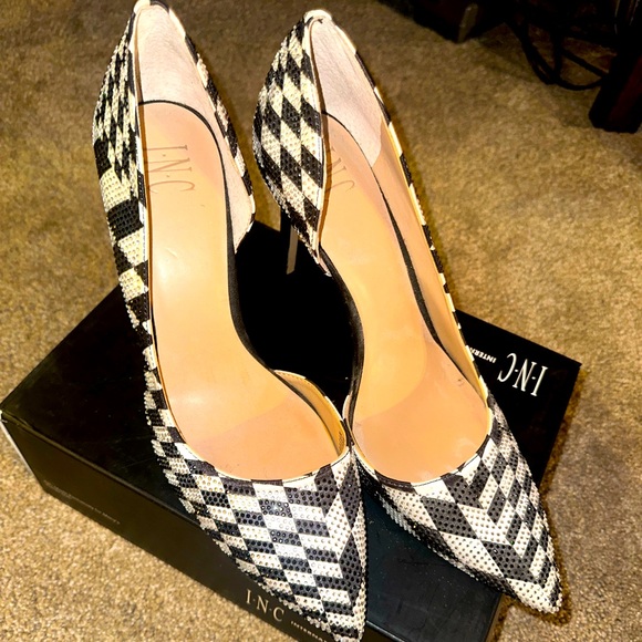 Shoes - INC Kenjay heels